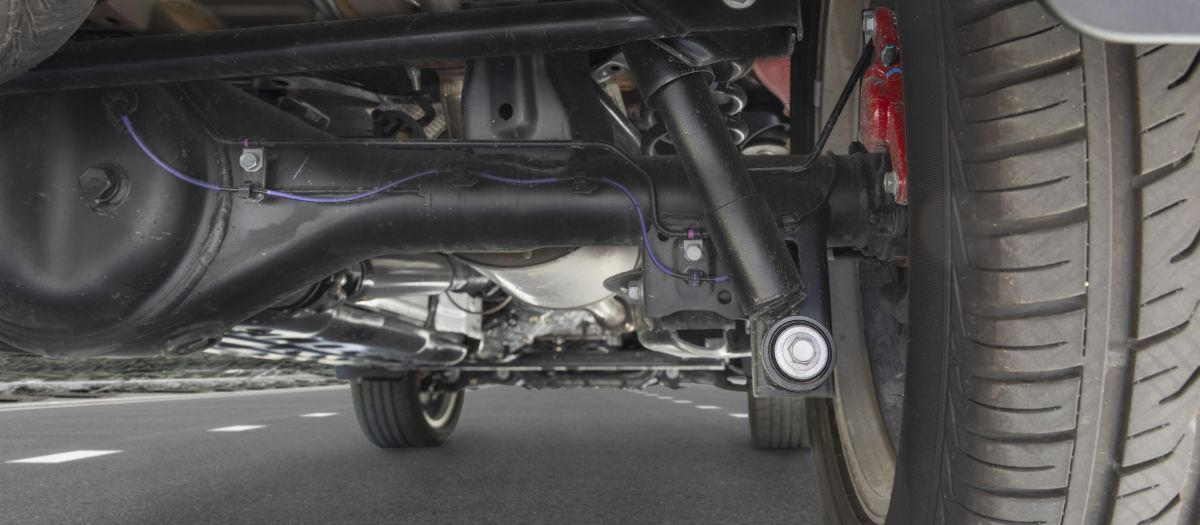 почему скрипит передняя подвеска